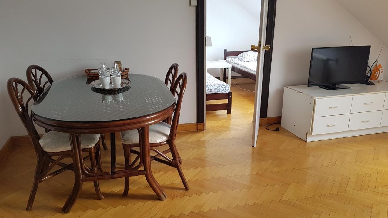 Green Wood Apartament Stara Ochota วอร์ซอ ภายนอก รูปภาพ