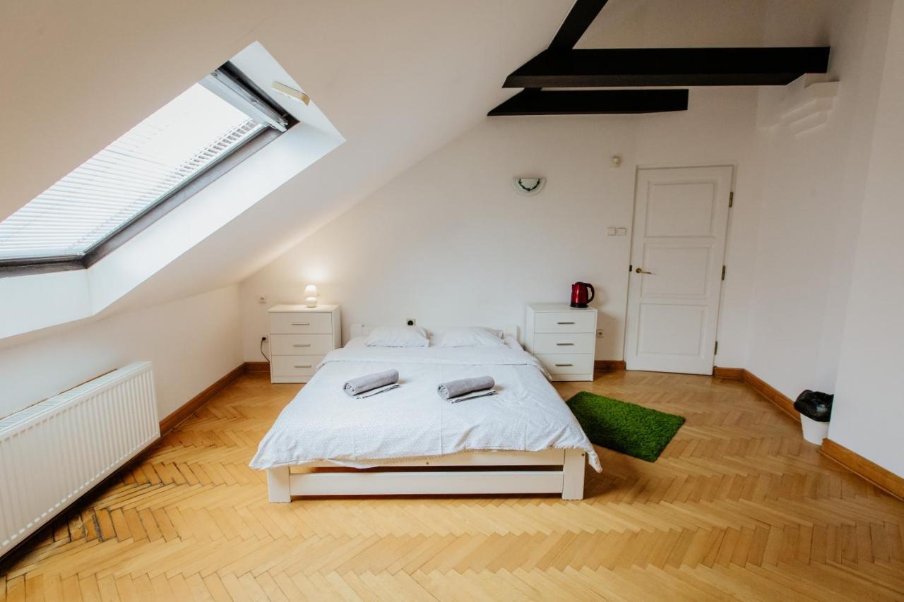 Green Wood Apartament Stara Ochota วอร์ซอ ภายนอก รูปภาพ